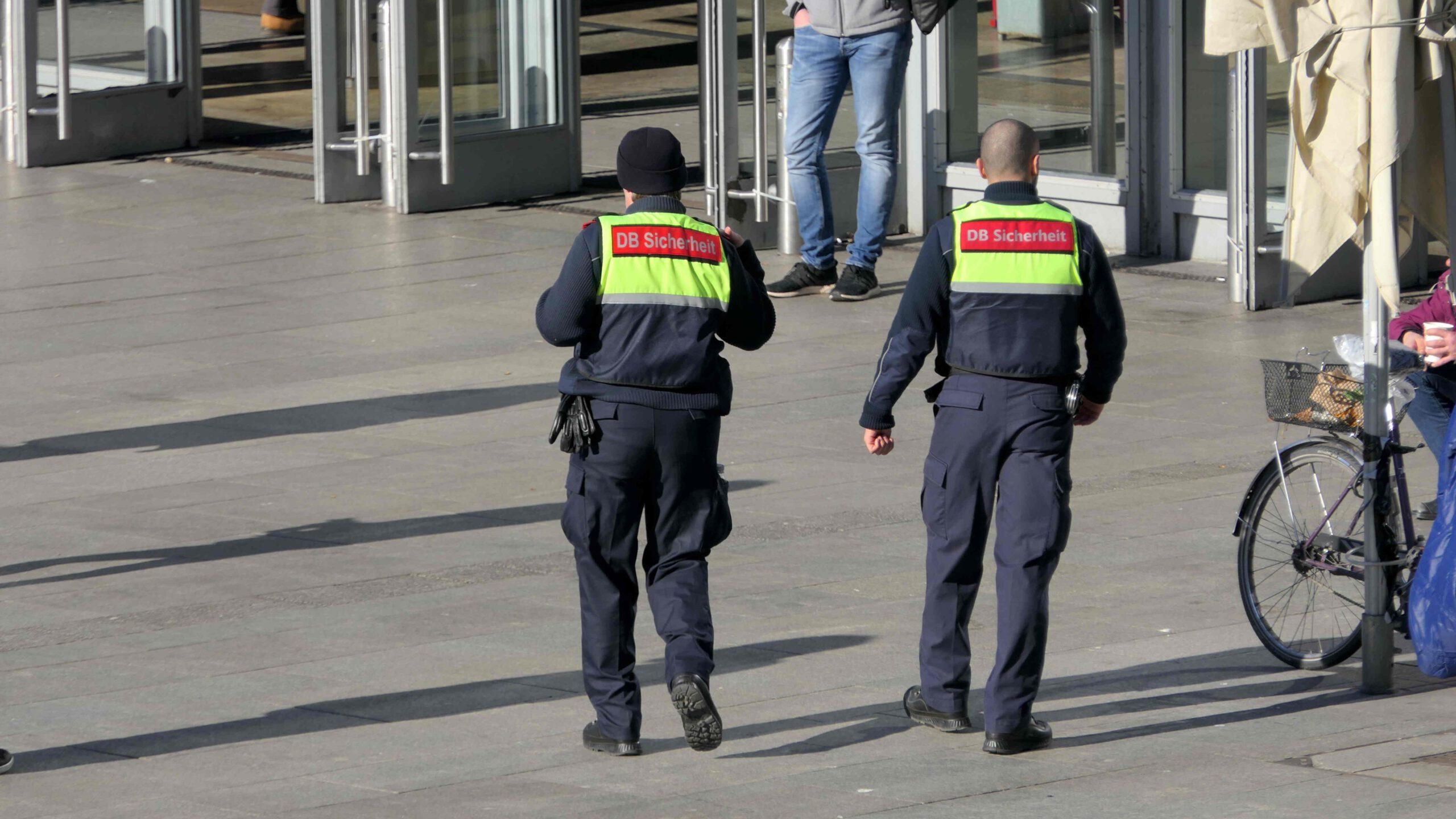 Sicherheitsmitarbeiter öpnv Personenbeförderung