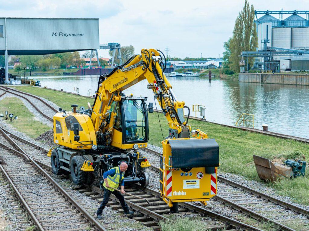 bayernhafen Bahnbaukompetenz standortübergreifendes Gleisbauteam 